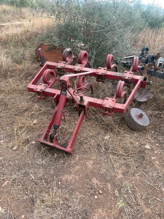 Tractor Pasquali con fresadora