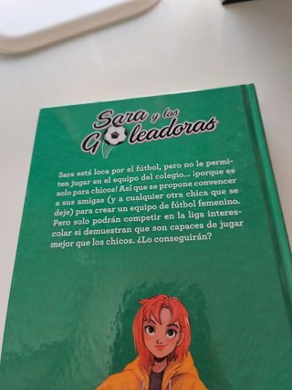 Sara y las goleadoras.Creando equipo