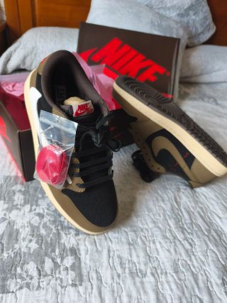 Zapatillas Jordan 1 Low X Travis Scott