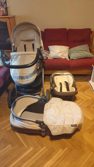 Carrito de bebé y silla de coche