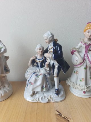 Figuras porcelana antiguas.