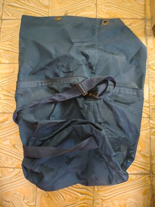 Bolso o petate azul