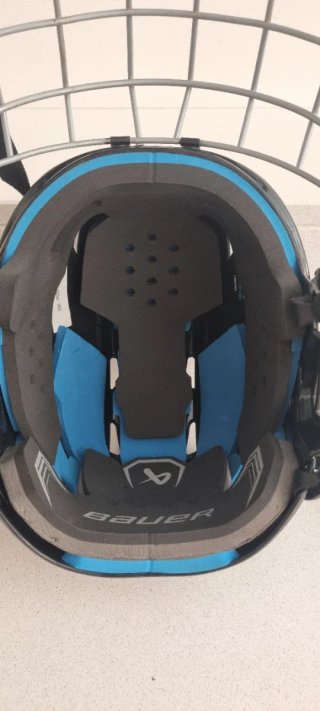 Casc porter hoquei Bauer Re-Akt 55. Talla M.