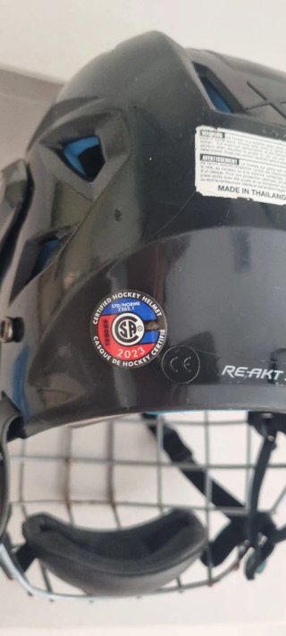 Casc porter hoquei Bauer Re-Akt 55. Talla M.
