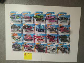 Lotto 20 Hot Wheels Auto Mainline