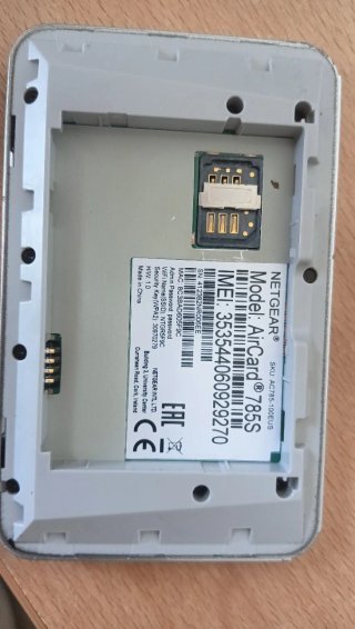 Router Portátil NETGEAR Batería SIM