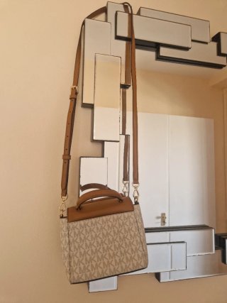 Bolso Michael Kors bandolera beige y marrón