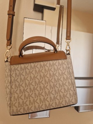 Bolso Michael Kors bandolera beige y marrón