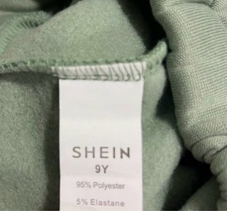 Talla 9 años. Conjunto chándal unisex SHEIN.