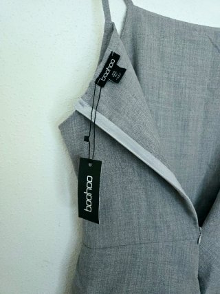 Vestido Boohoo gris talla M