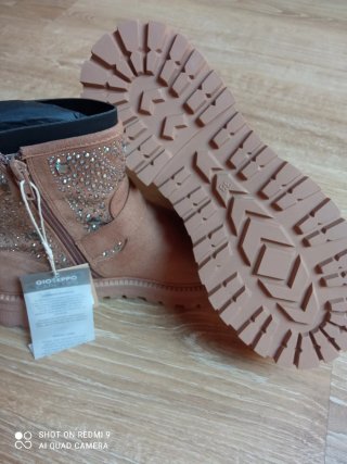 Botines Gioseppo marrones talla 38 con pedrería