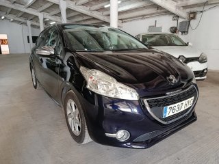 Peugeot 208 2014
