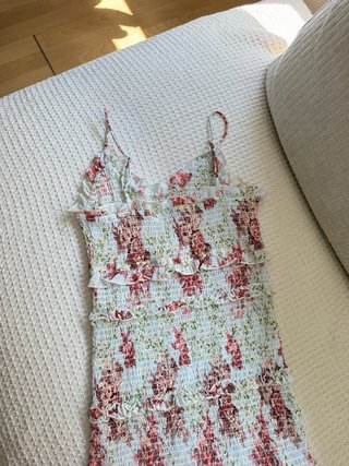 Vestido Zara floral volantes