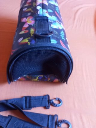 Transportín para gato con diseño de mariposas