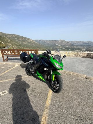 Kawasaki Z1000SX Negra y Verde