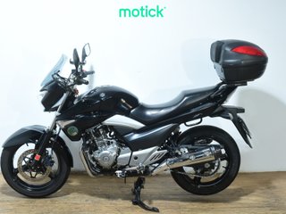 SUZUKI GW 250 INAZUMA (TOP CASE)