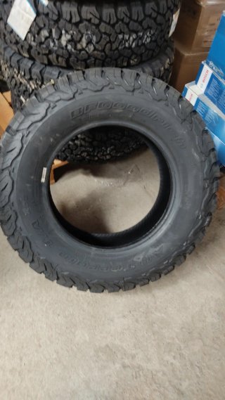 Neumático BFGoodrich All-Terrain 235/70R16