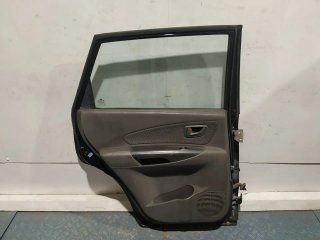 Puerta trasera izquierda HYUNDAI TUCSON (JM)