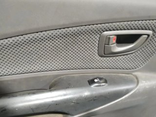 Puerta trasera izquierda HYUNDAI TUCSON (JM)