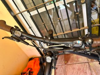 Bicicleta Urbana B-Twin Negra