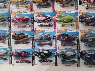 Lotto 20 Hot Wheels Auto Mainline