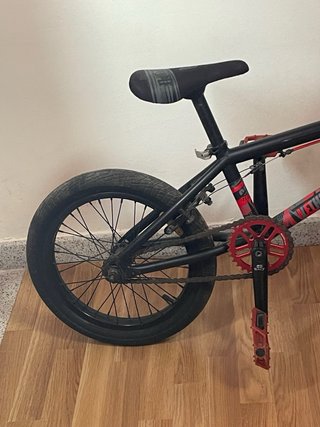 Bicicleta BMX WETHEPEOPLE