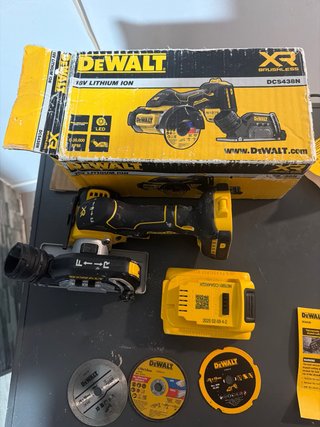 Radial DeWalt 18V XR Brushless DCS438N