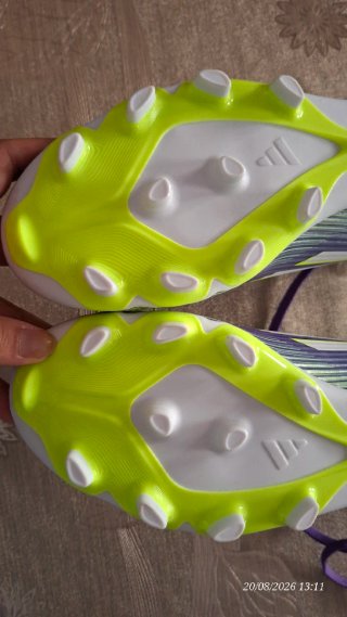 Zapatillas de tacos futbolistas Adidas F50 N° 40