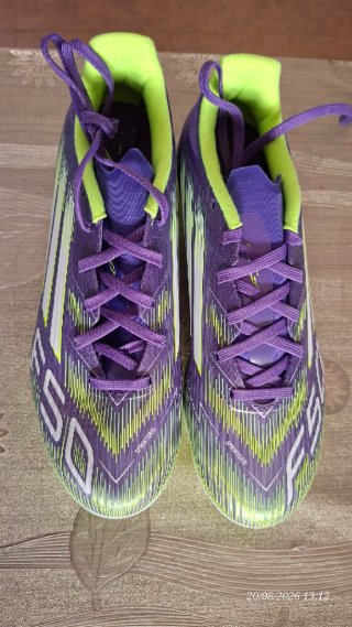 Zapatillas de tacos futbolistas Adidas F50 N° 40