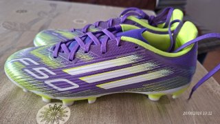 Zapatillas de tacos futbolistas Adidas F50 N° 40