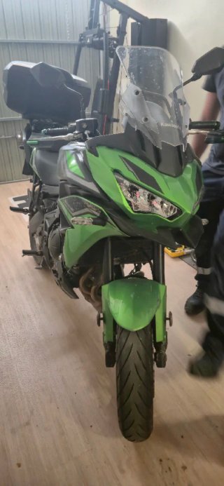 Moto Kawasaki KTRC 2