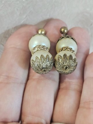 Pendientes vintage perlas y metal dorado