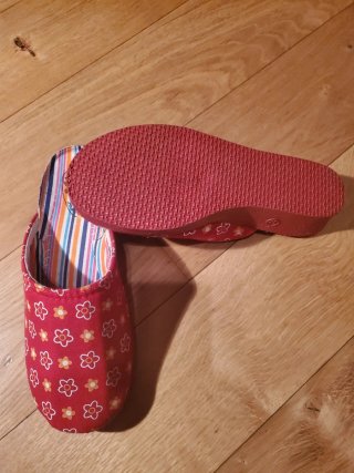 Zapatillas de casa mujer flores