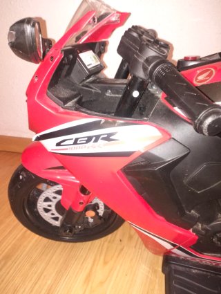 Moto Honda CBR para niño/a(leer anuncio por favor)