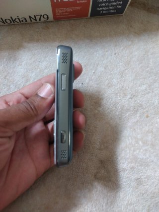 Nokia N79 4GB Plata/Blanco