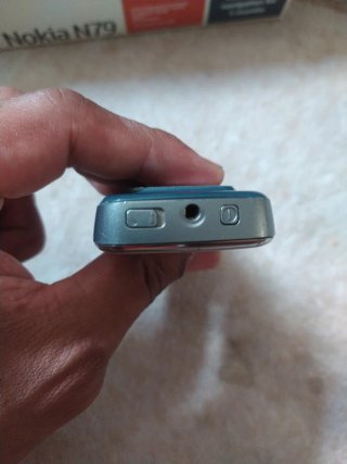 Nokia N79 4GB Plata/Blanco