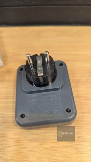 Brennenstuhl adaptador de enchufe con protección contra sobretensiones