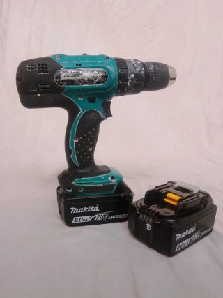 Taladro / Percutor Makita DHP453 a batería
