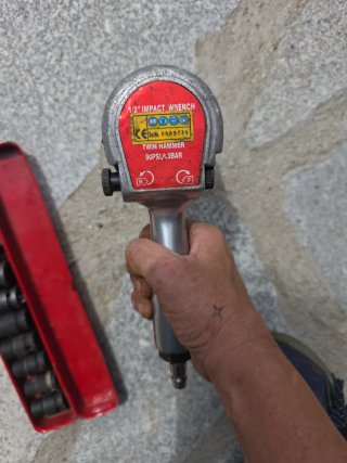Pistola Neumática y Vasos