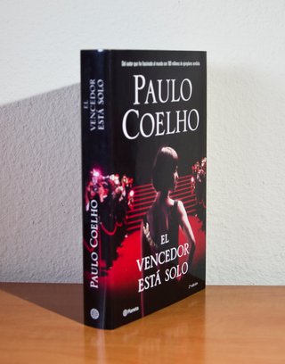 EL VENCEDOR ESTA SOLO - Paulo Coelho
