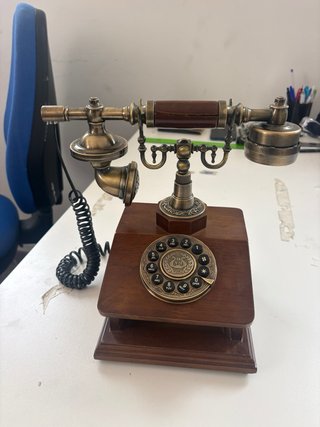 Teléfono Vintage Madera y Dorado