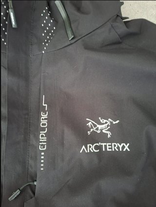 Chaqueta Arc'teryx Negra Impermeable