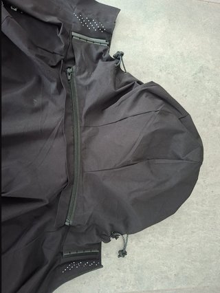 Chaqueta Arc'teryx Negra Impermeable