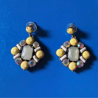 Pendientes bisutería piedras amarillas y blancas