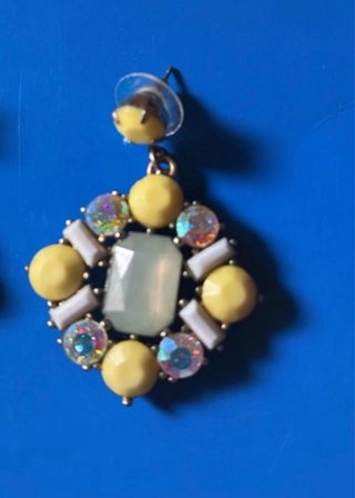 Pendientes bisutería piedras amarillas y blancas