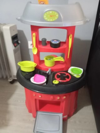 Cocinita infantil de juguete