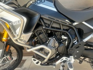 Triumph Tiger 900 Rally Pro Negra