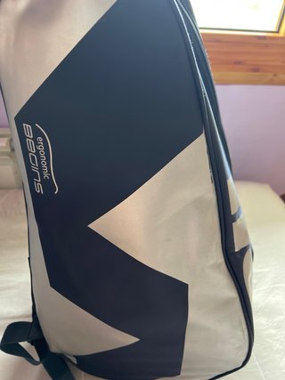Paletero de pádel azul marca Varlion