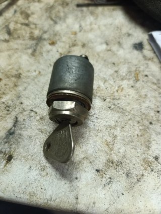 Bombín y llave moto clásica