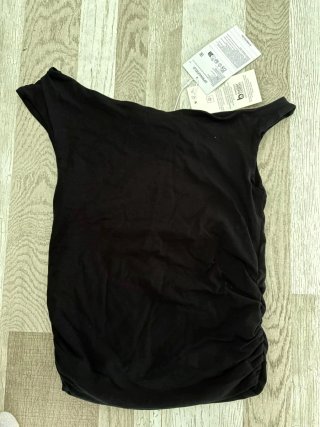 Camiseta Springfield negra fruncida